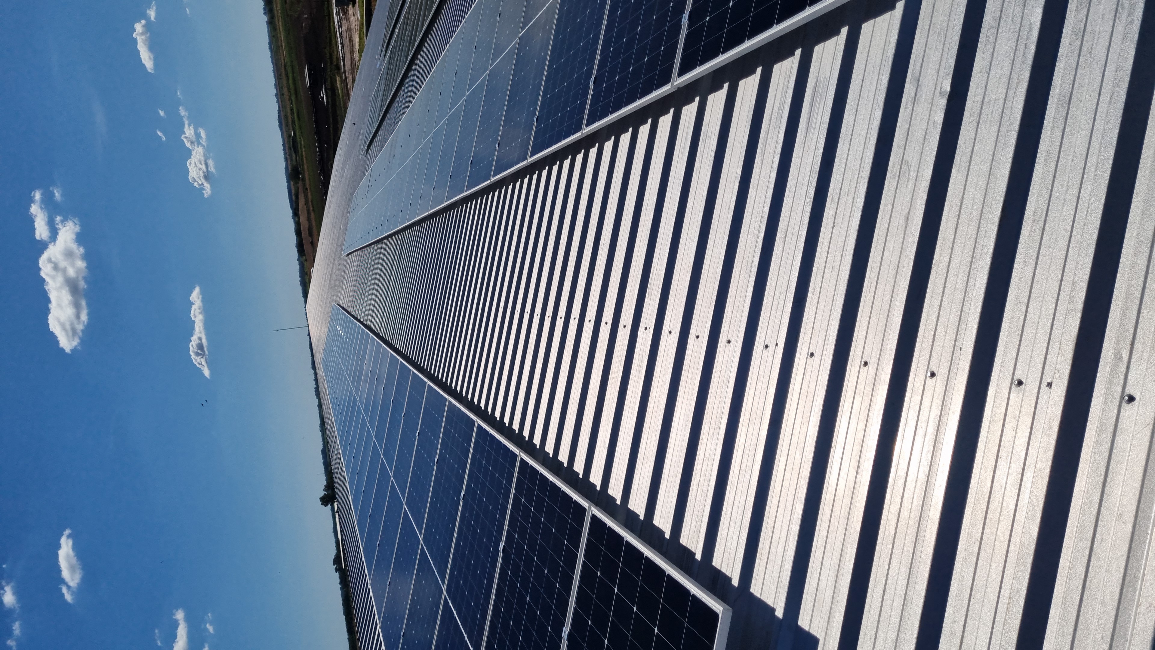 Campo fotovoltaico tambo La Dorita